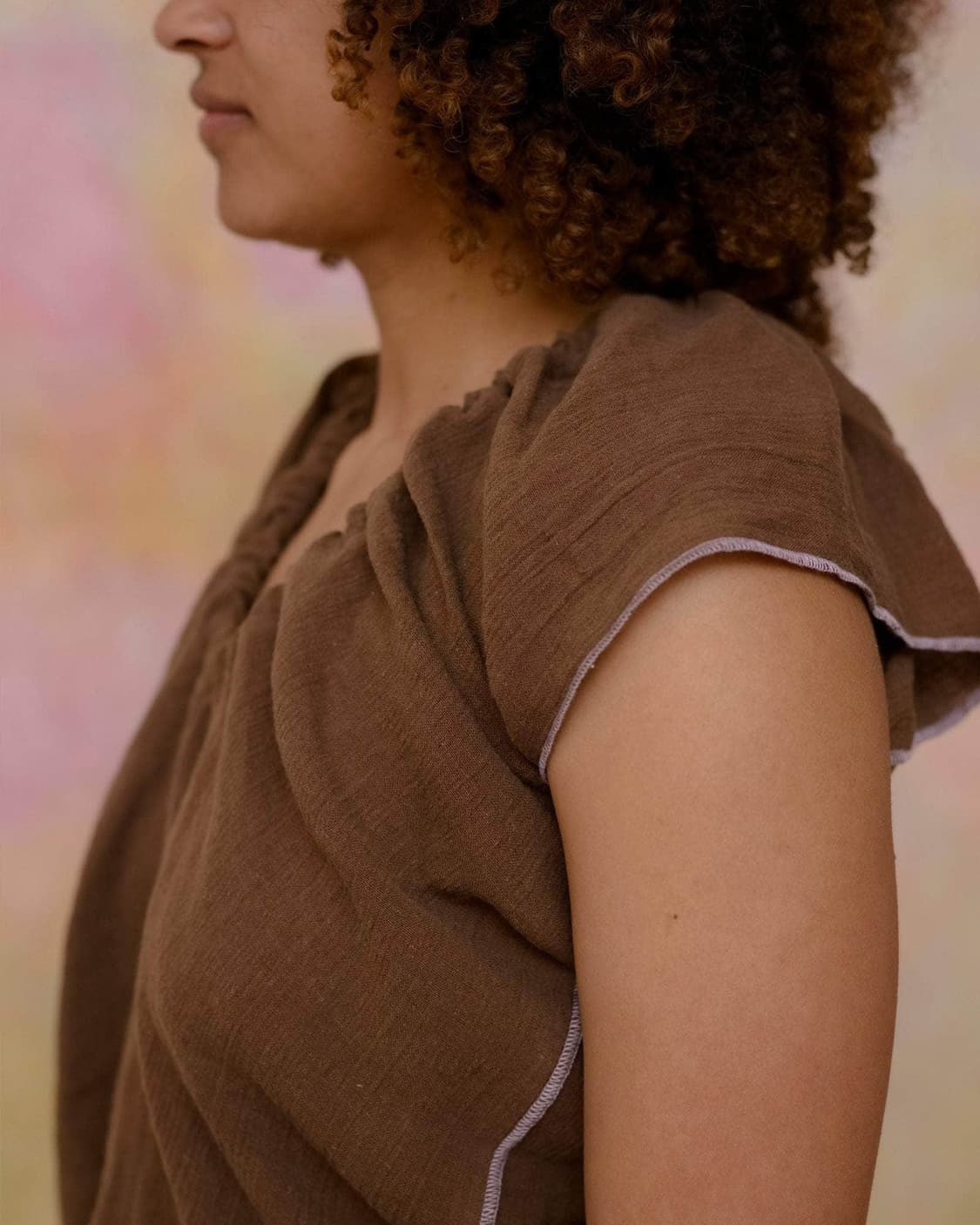 [XS,S,M]베이스레인지 Max 크링클 슬리브리스 탑/브라운 상품이미지4