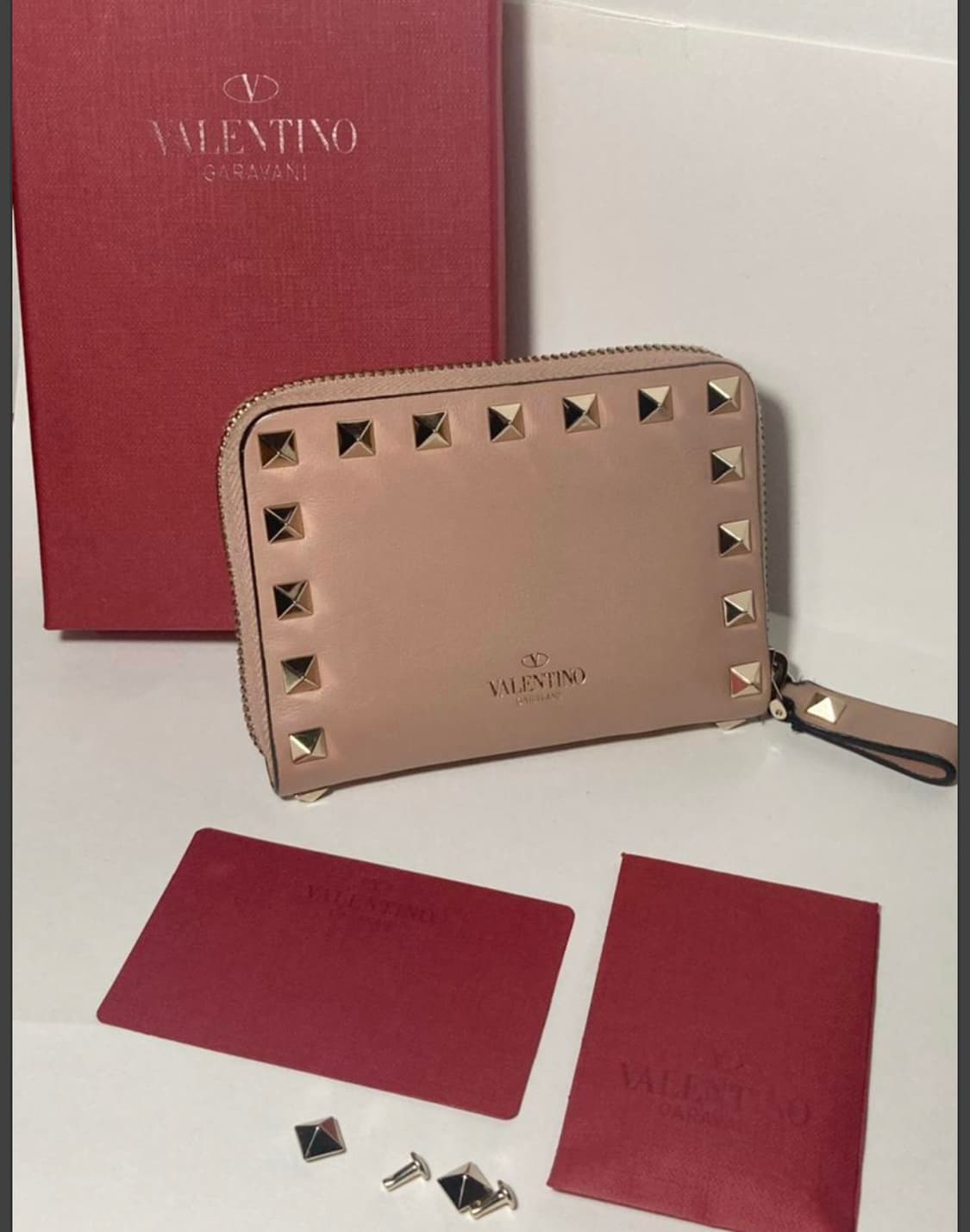 발렌티노 락스터드 반지갑 [OS] 상품이미지3