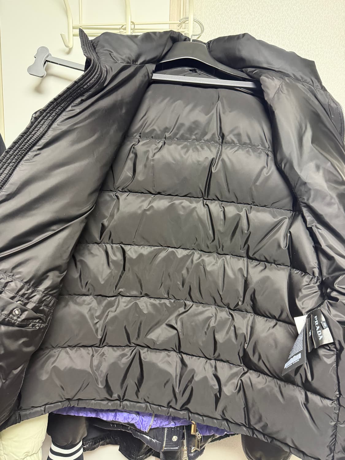 [56] 프라다 패딩 조끼 패딩베스트 SGJ191 상품이미지4