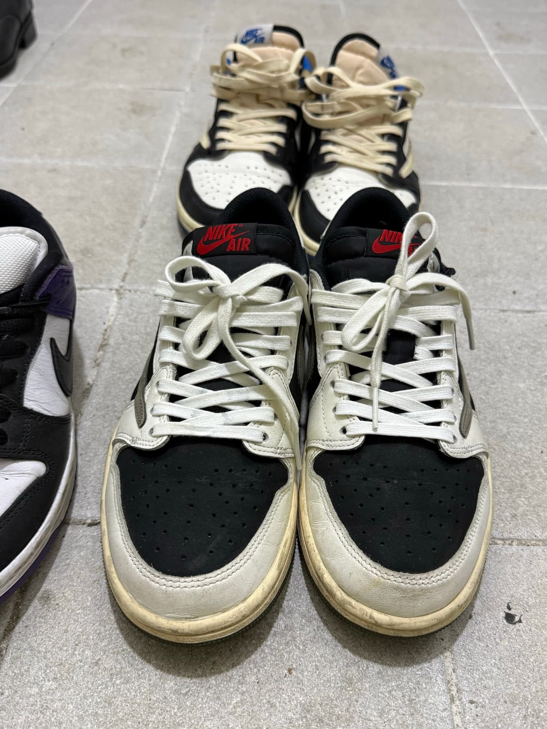 조던1로우 트래비스스캇 미디엄올리브 상품이미지1