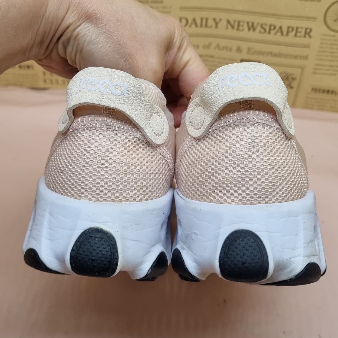 나이키 리액트 아르테미스3 운동화 240 상품이미지4