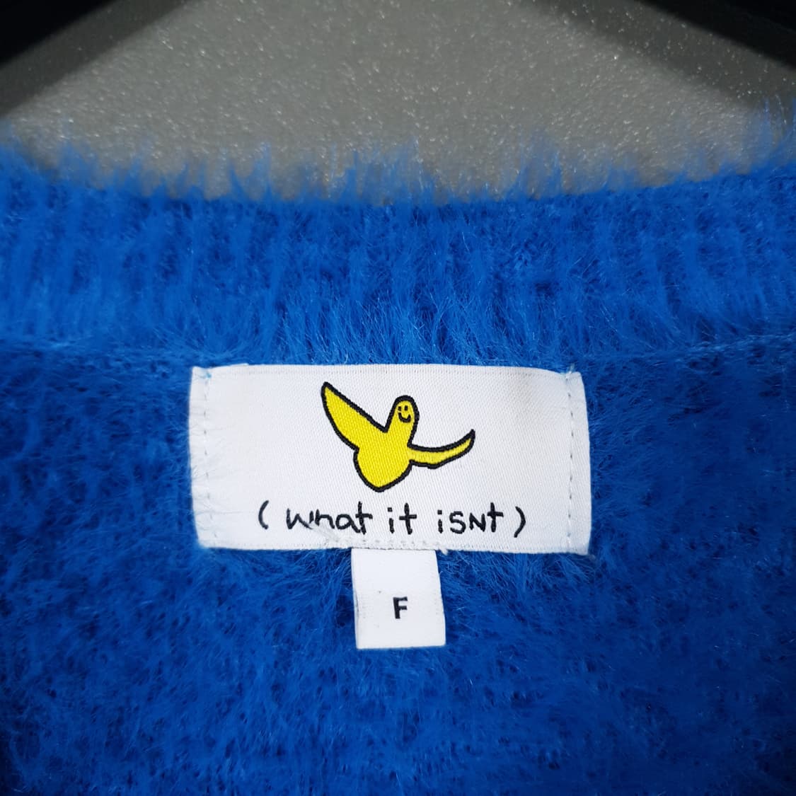 여성 F) 와키윌리 와릿이즌 신형 23FW 헤어리 브이넥 니트 블루 상품이미지6