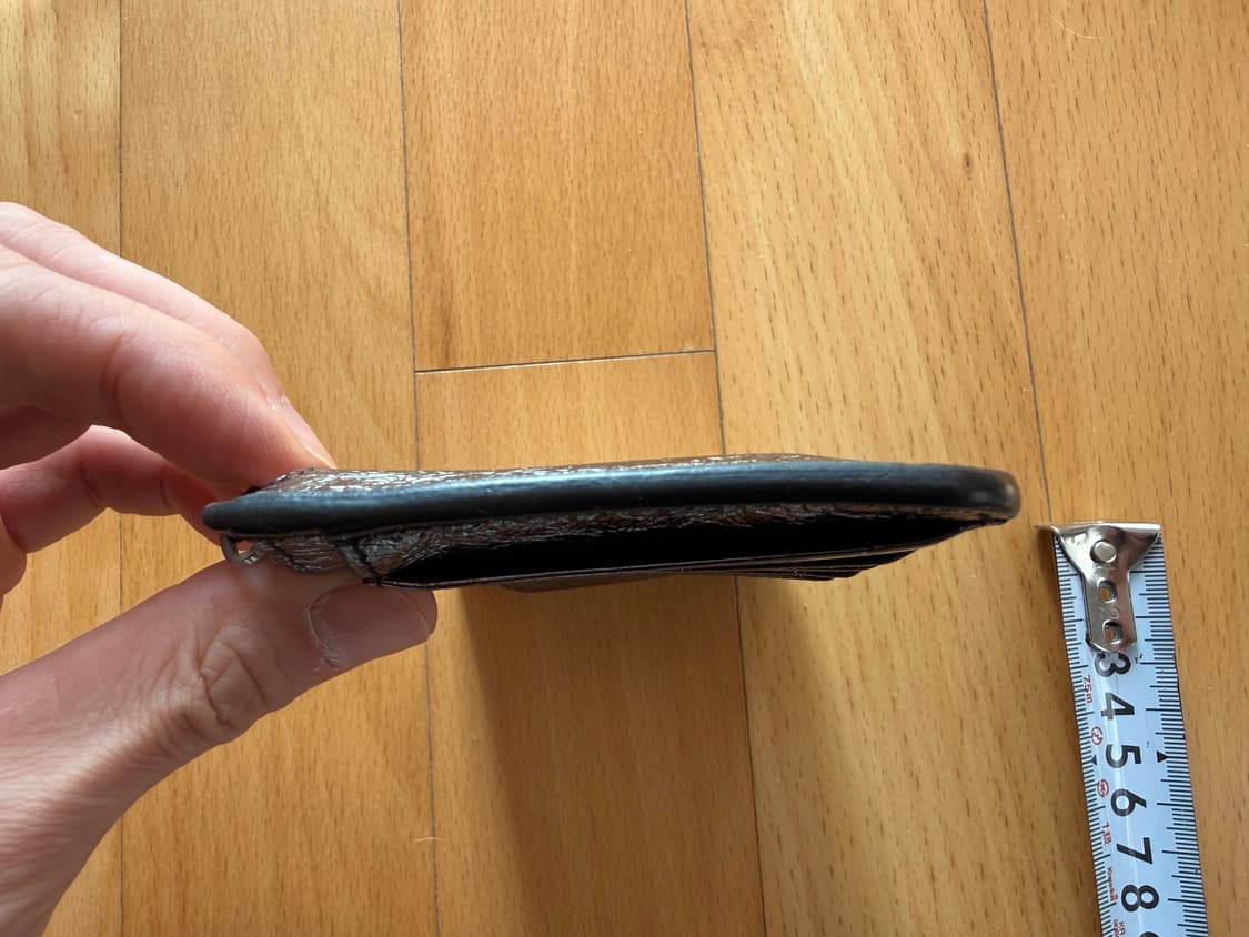 발렌시아가 BALENCIAGA 지갑 중지갑 지퍼돌이 스터드 반지갑 명품지 상품이미지4