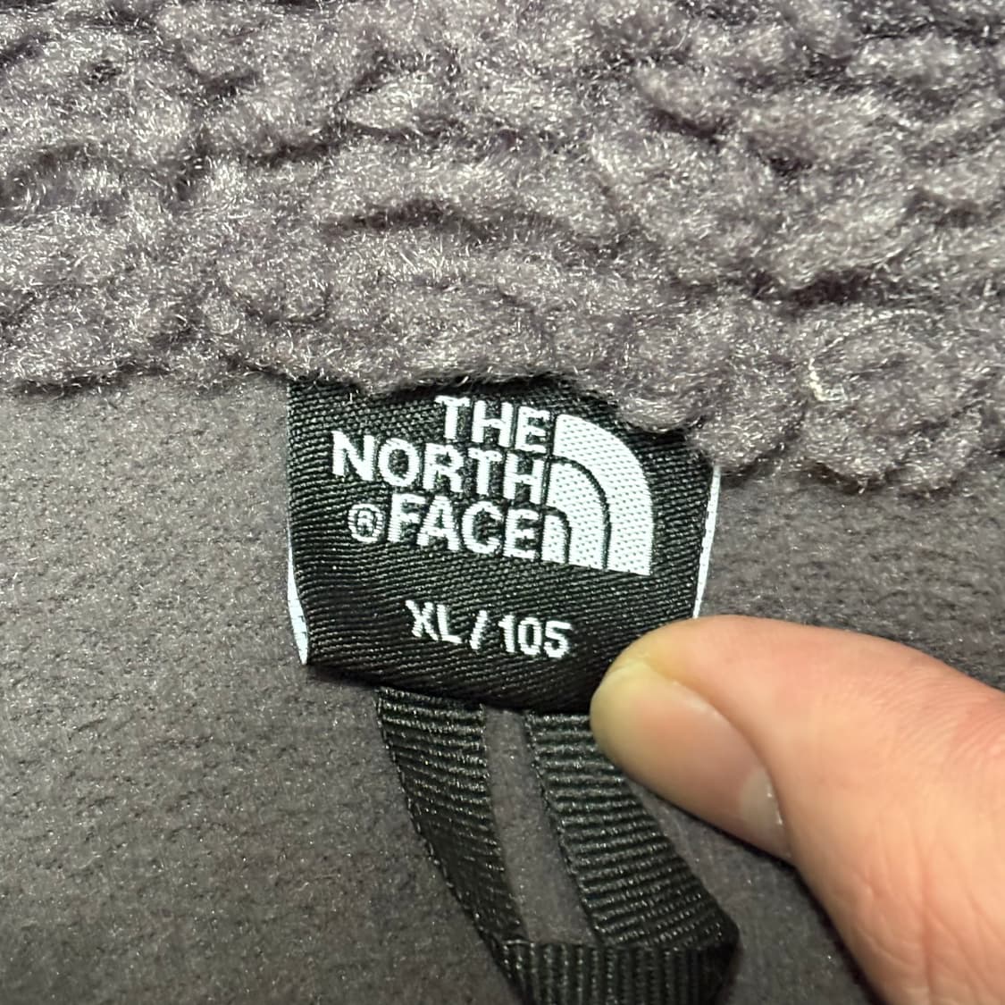 The North Face 세이브 디 어스 차콜 양털 플리스 자켓 상품이미지3