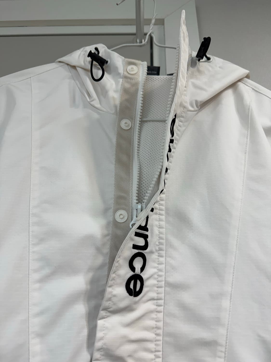 뉴발란스 바람막이 90 S사이즈  상품이미지3