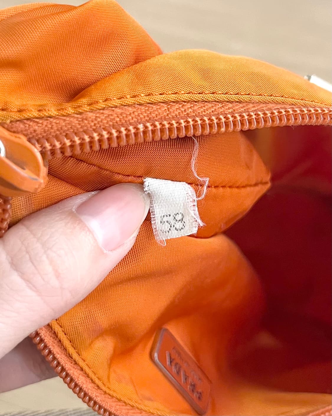 프라다 오렌지 테수토 숄더백 상품이미지7