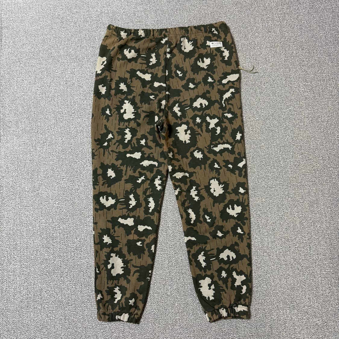 아디다스 오리지널 카모 스웻팬츠 110 상품이미지1