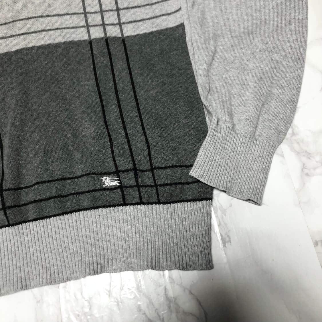 버버리 니트 봄시즌 남성용 체크  상품이미지3