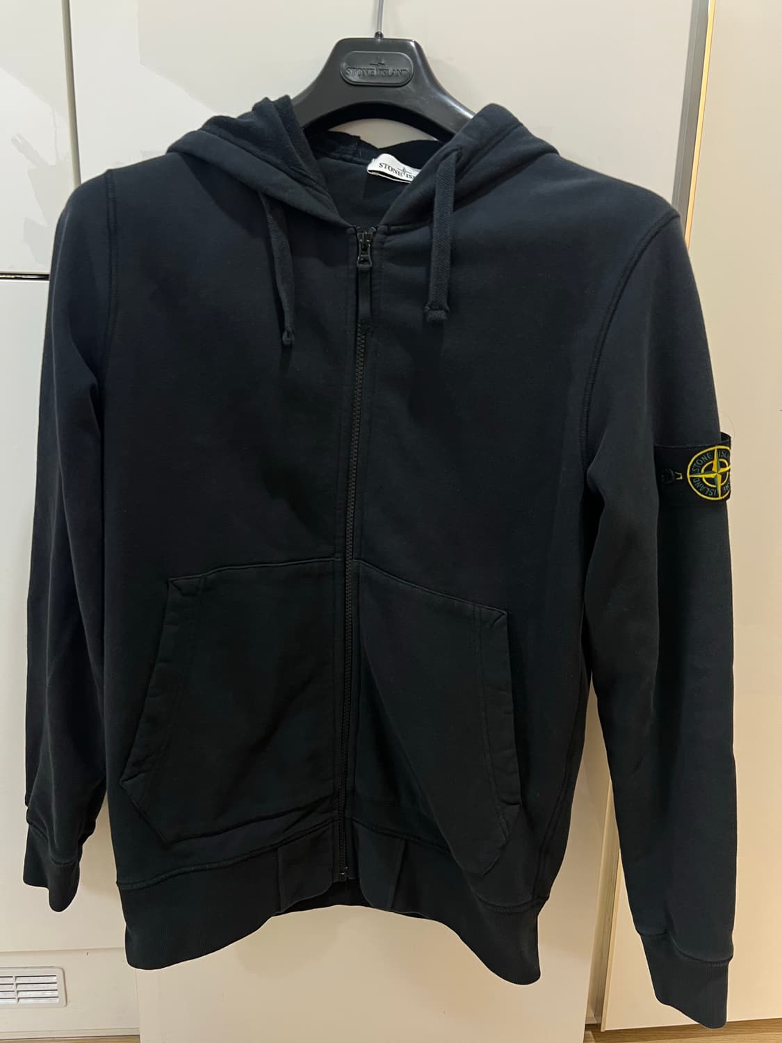 23fw 스톤아일랜드 후드집업 M 상품이미지1