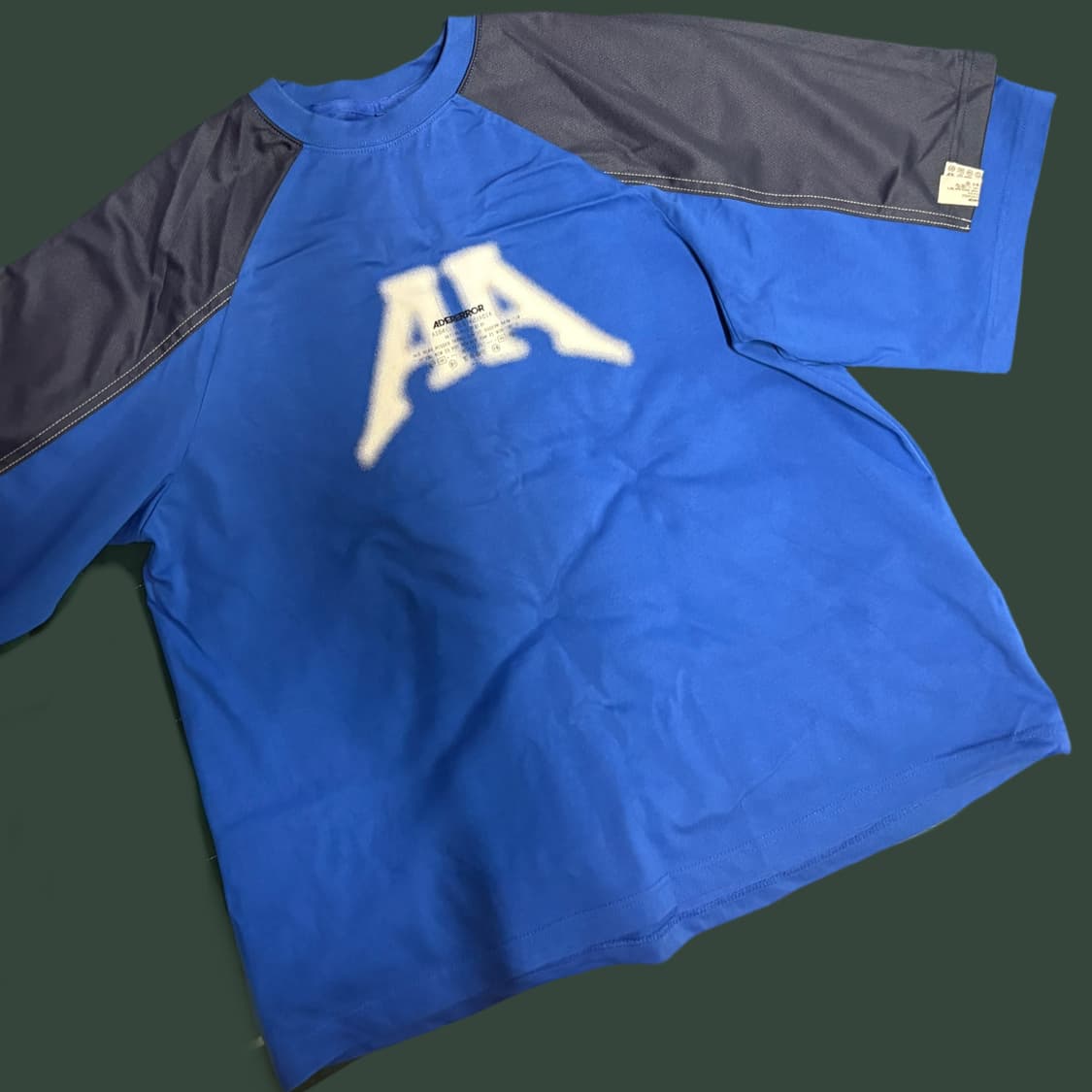 아더에러 반팔티  상품이미지1