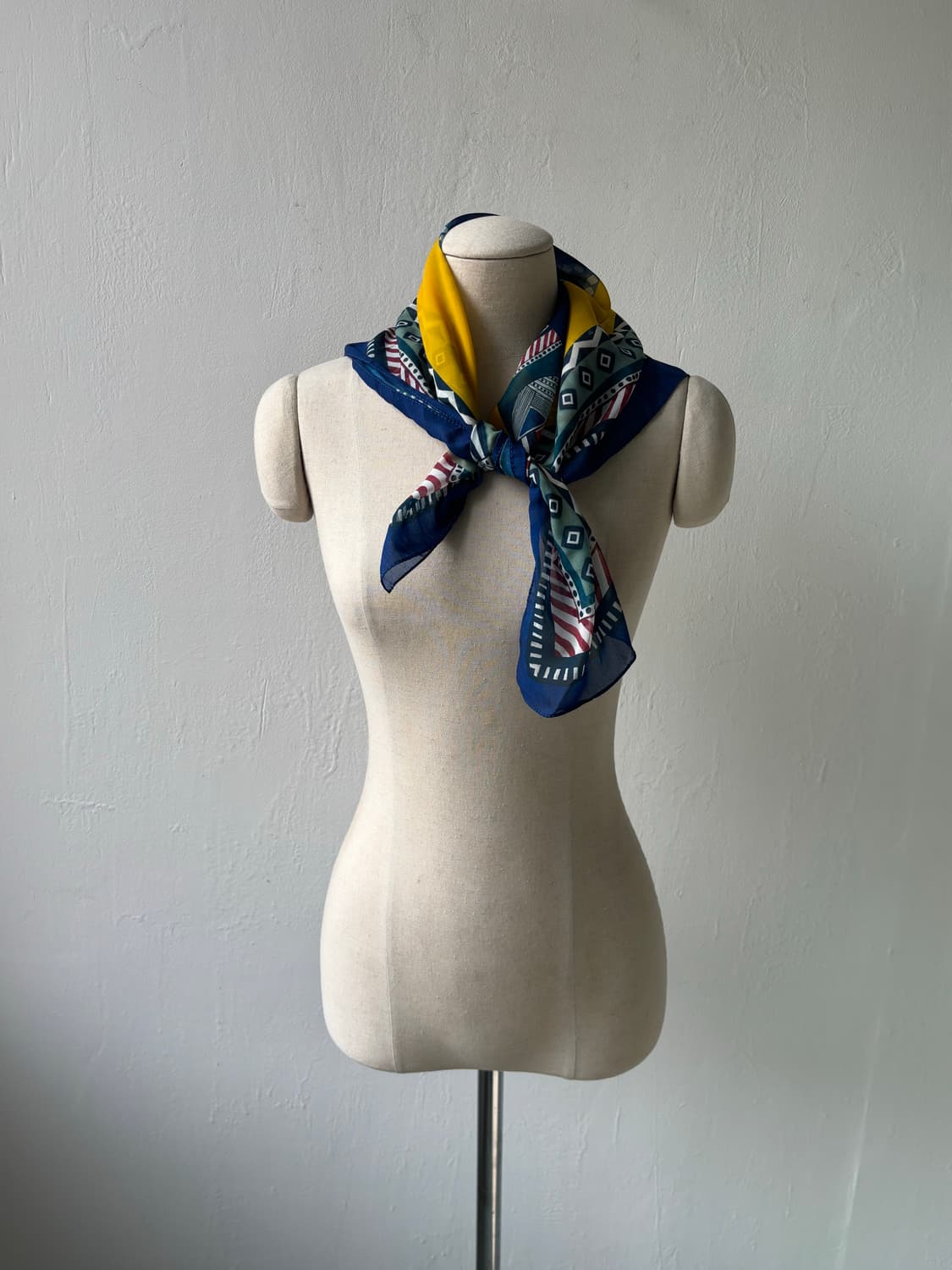 바비에리 이탈리안 실크 스카프 상품이미지1