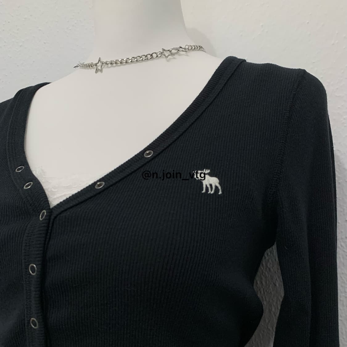 아베크롬비 헨리넥 블랙 롱슬리브 홀리스터 상품이미지2