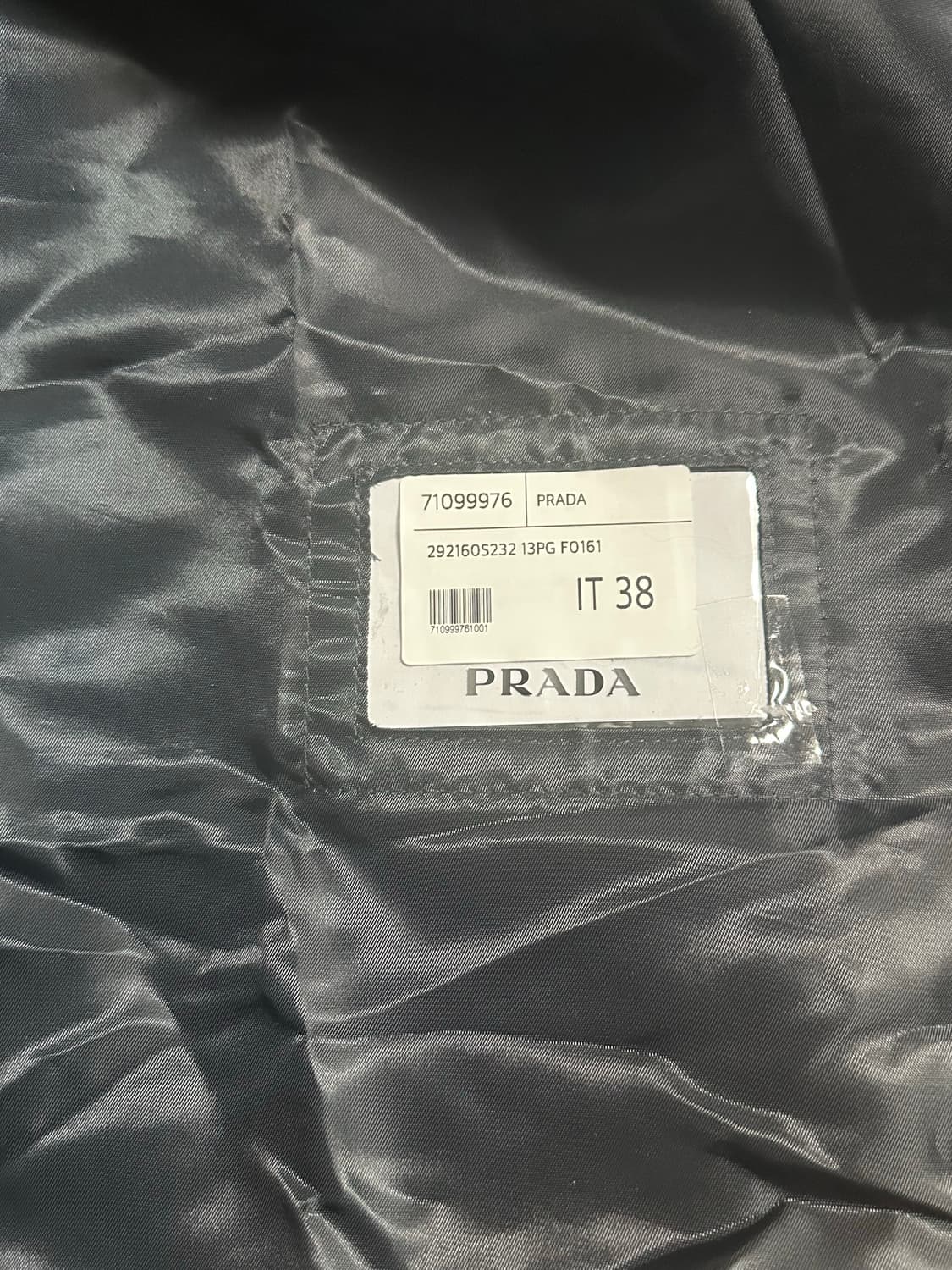 프라다 23fw 후디드 맥시 파카 38 상품이미지5