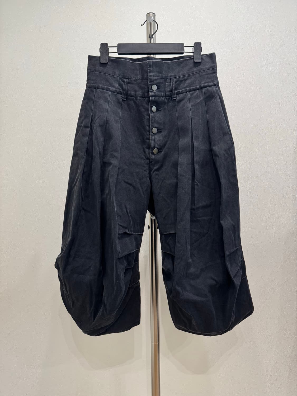 크리스토퍼 네메스 워시드 개버딘 입체 코튼 트라우저 상품이미지2