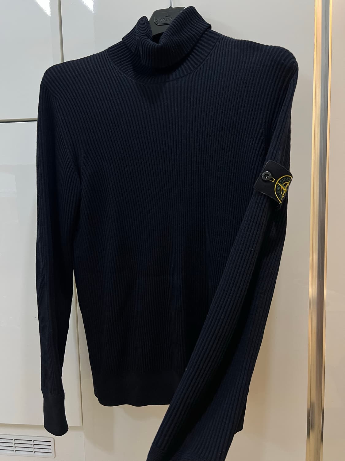 24fw 스톤아일랜드 터틀넥니트 100-105 (새상품급) 상품이미지1