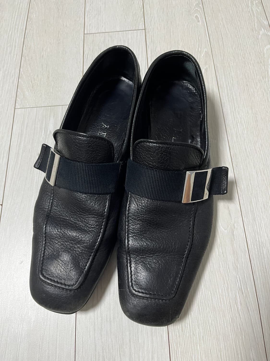 Prada 버클로퍼 270 상품이미지1