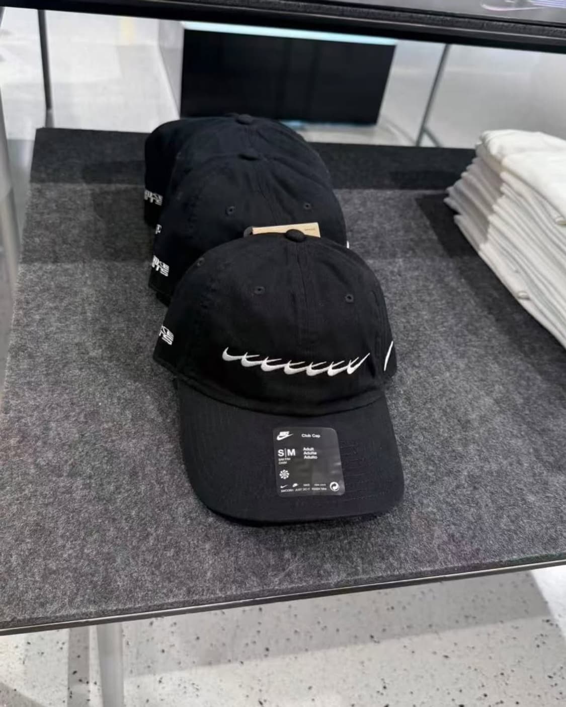 [L/XL]나이키 BTS 콜라보 클럽캡 모자 한국 한정 상품이미지3