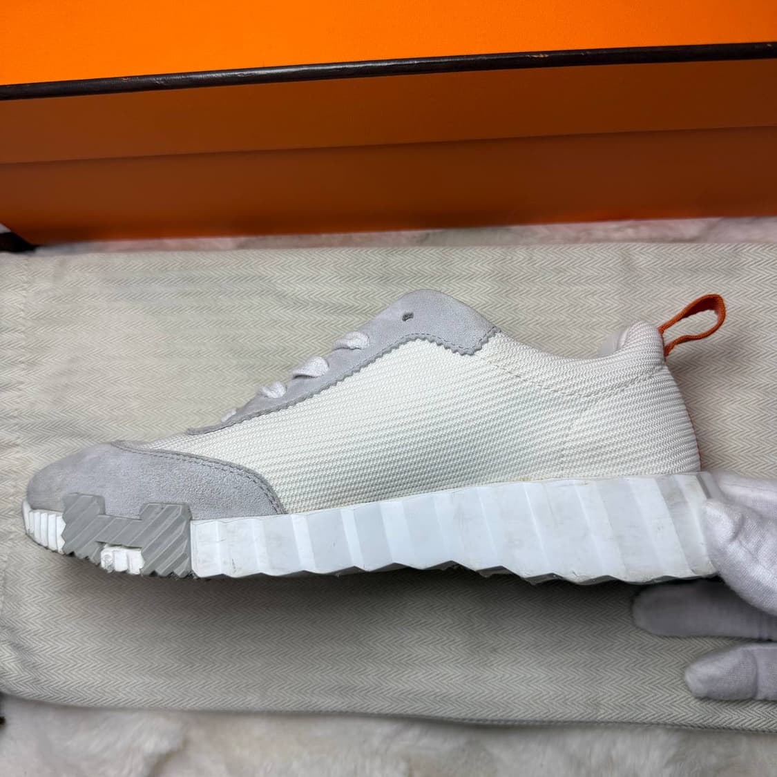[새상품급/정품] 에르메스 바운싱 그레이 메쉬 카프스킨 스니커즈  상품이미지6