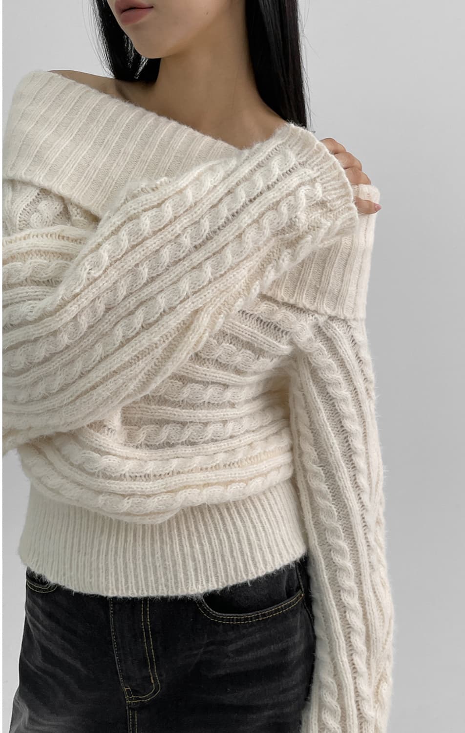 블랙업 아이보리 오픈숄더 니트 상품이미지4