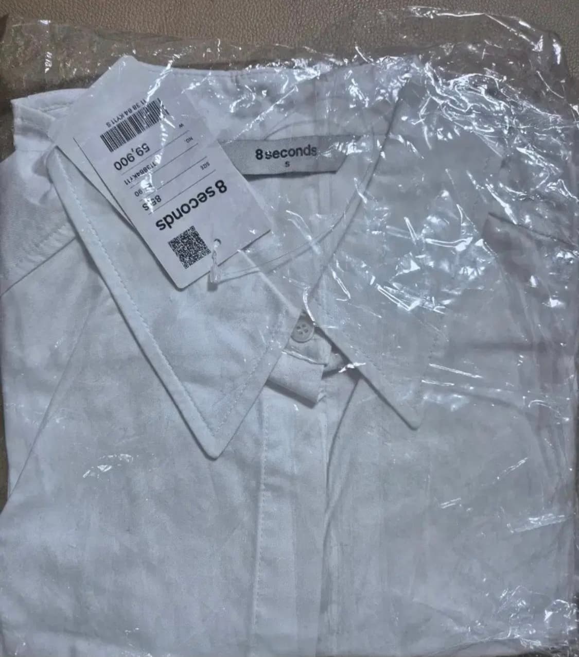 (새상품) 에잇세컨즈 핀턱 크롭셔츠 상품이미지3