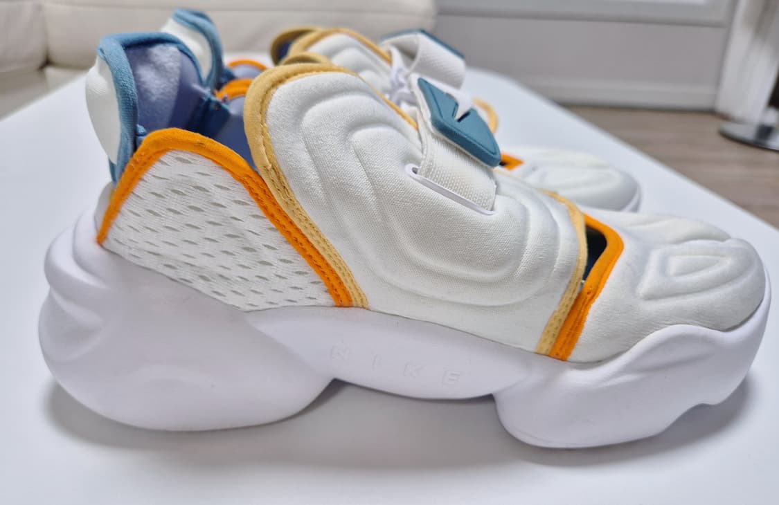 250>나이키 아쿠아 리프트 화이트 상품이미지3