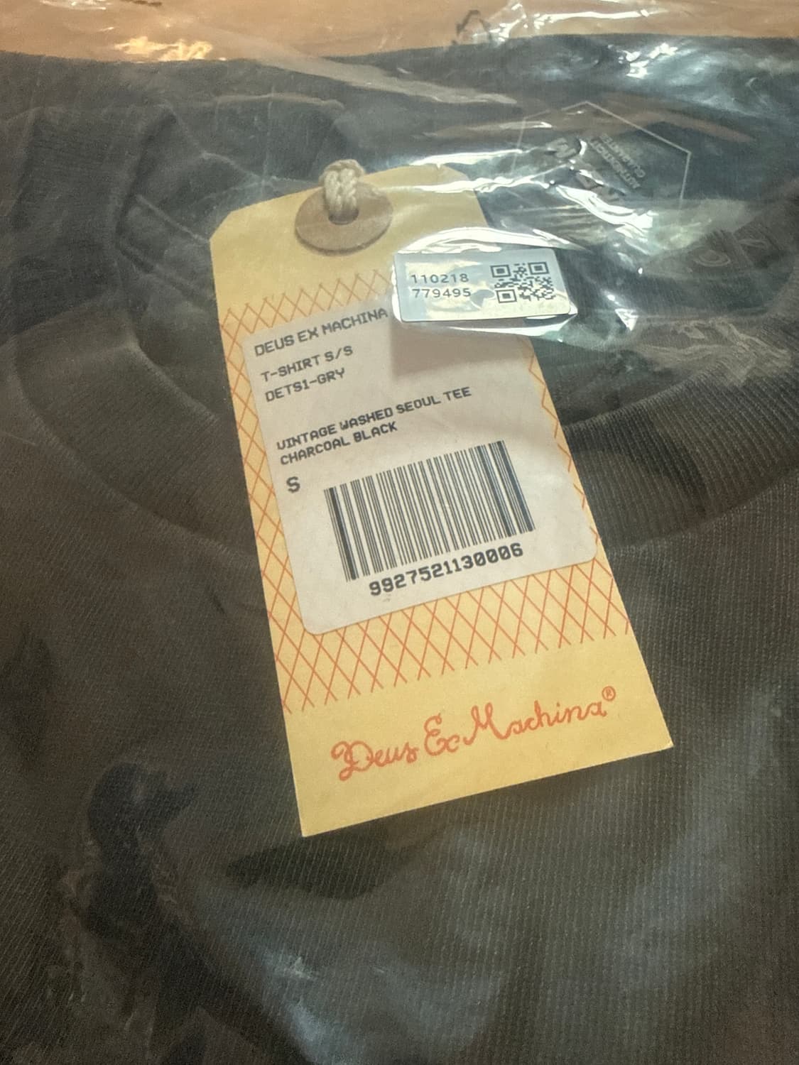 데우스 엑스 마키나 반팔 챠콜블랙 [S] 상품이미지2