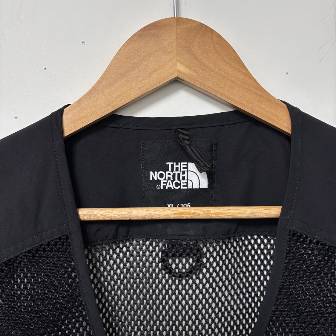 노스페이스 블랙 메쉬 조끼 상품이미지4