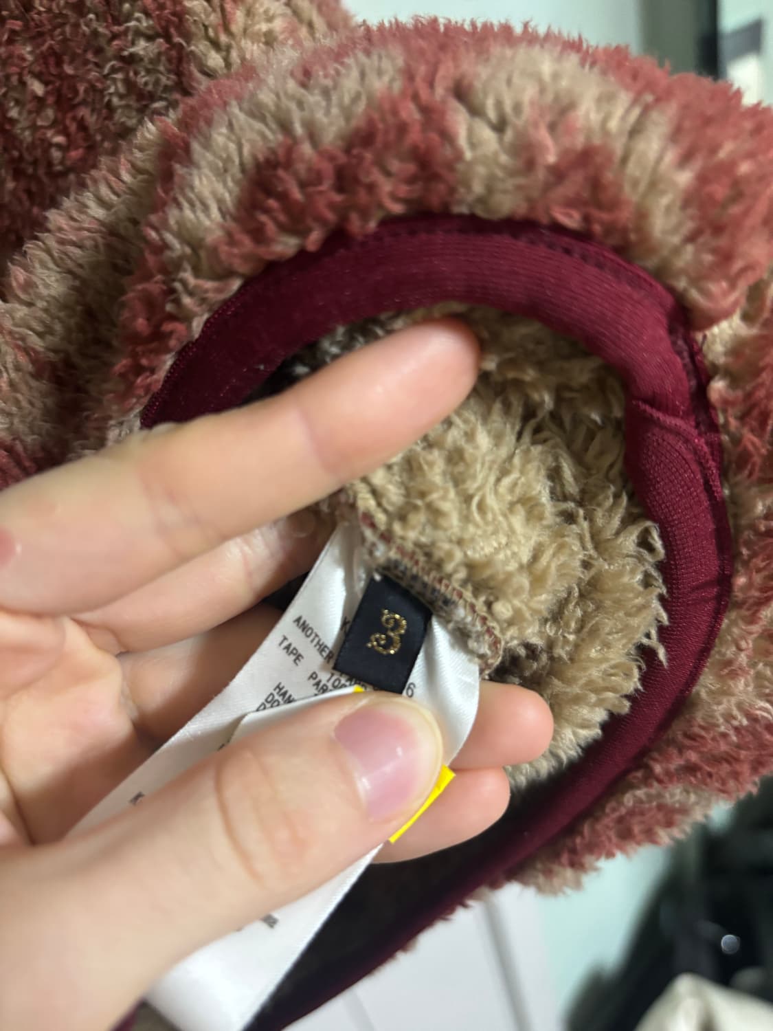 ‼️판완‼️캐피탈 자바 카스리 패턴 스냅-T 플리스 풀오버 레드 상품이미지9