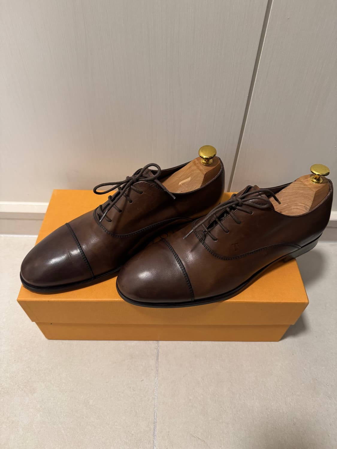 토즈 캡토 브라운 슈즈 UK8 판매합니다. 상품이미지3