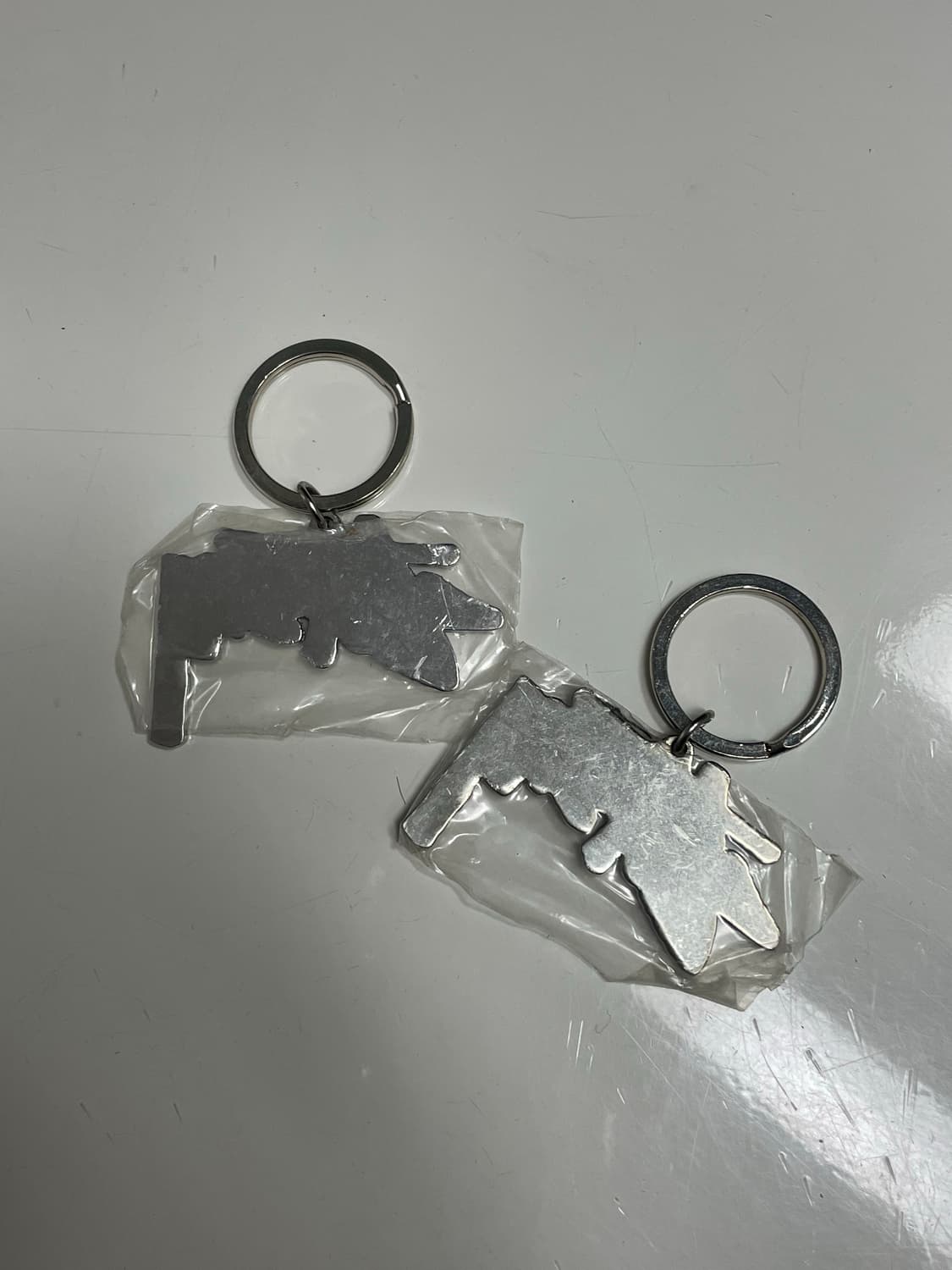 스투시 로고 키링 실버 새상품 상품이미지2