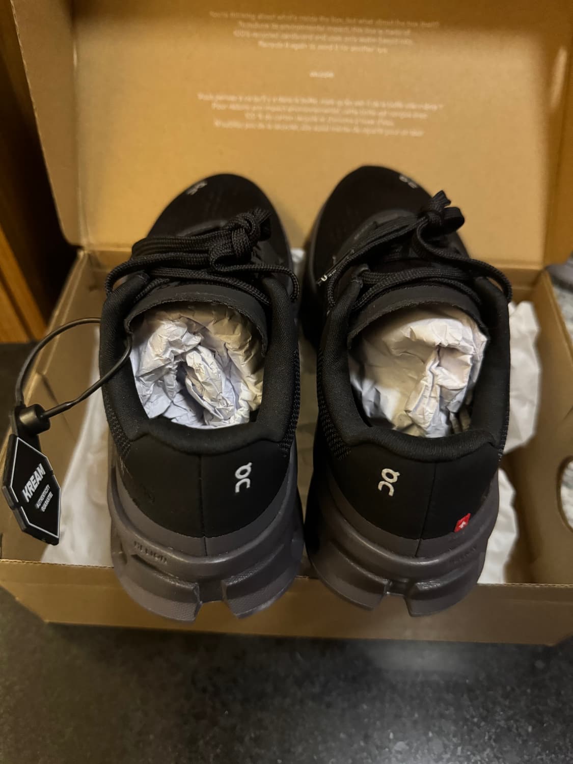 [225]온러닝 클라우드몬스터 블랙 마그넷 상품이미지3