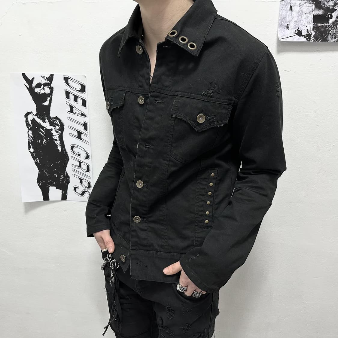 Revolver stud detail trucker  상품이미지3