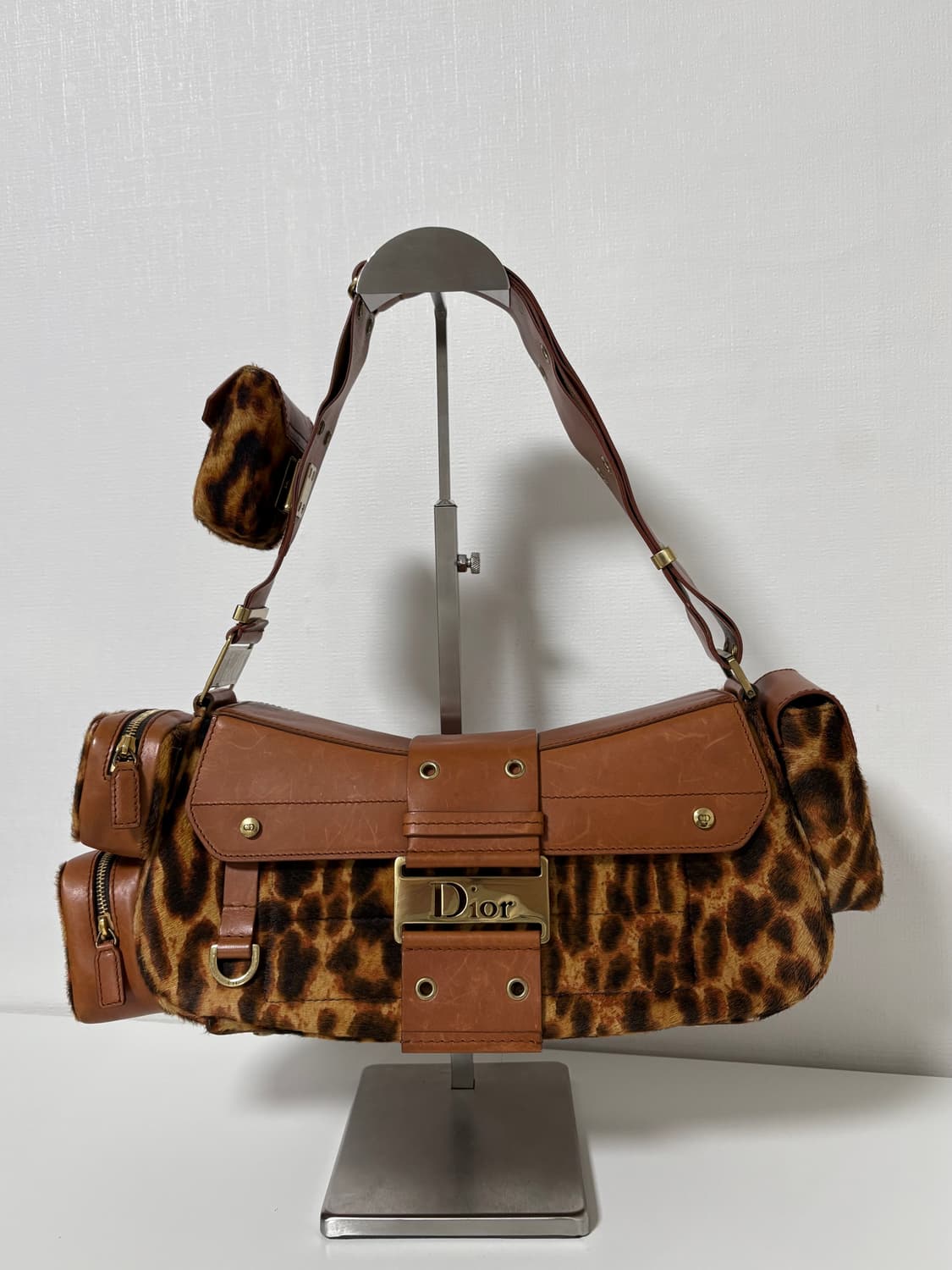 디올 스트릿시크 콜럼버스 송치호피 상품이미지1