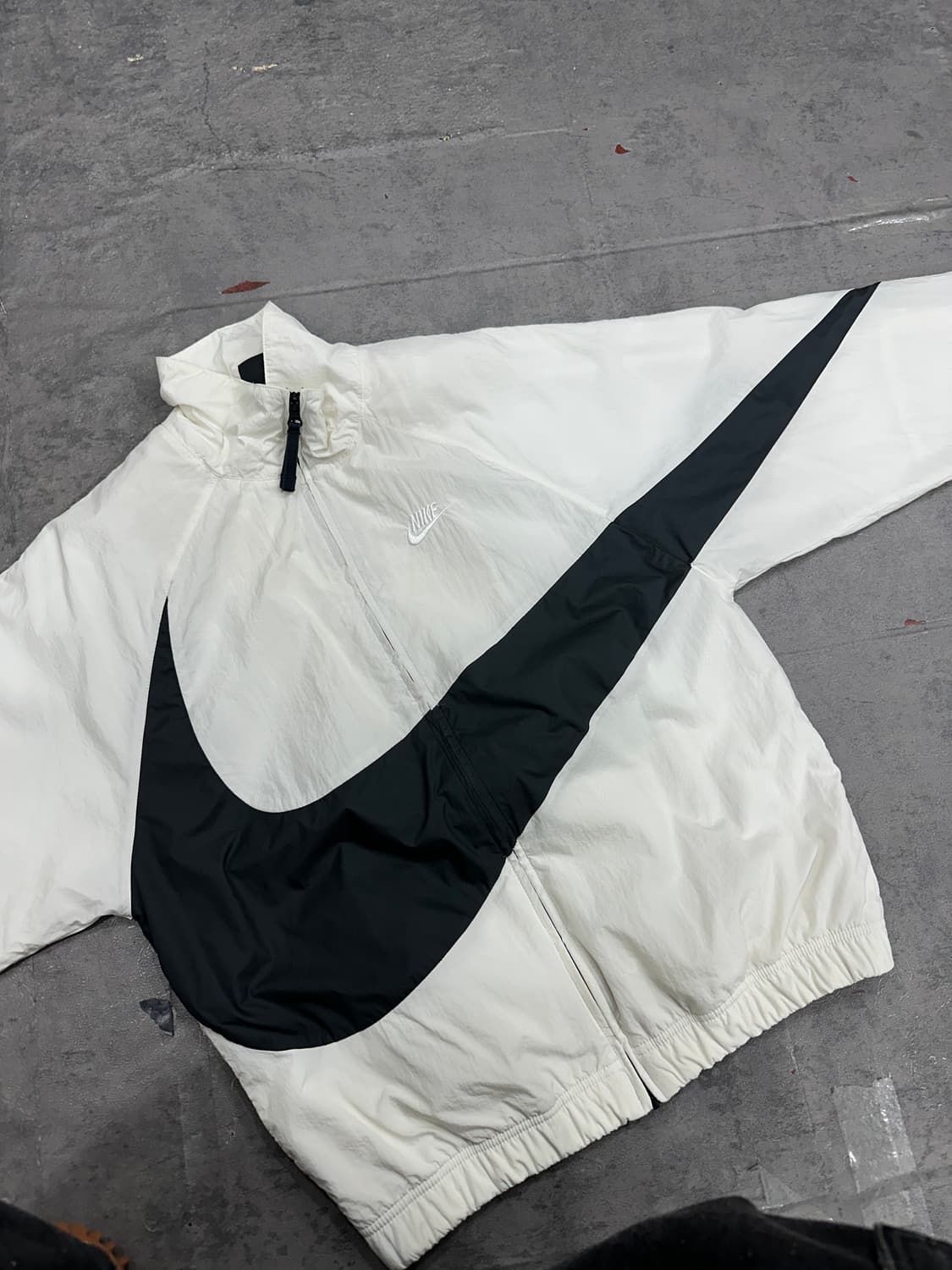 나이키 빅스우시 바람막이 상품이미지2
