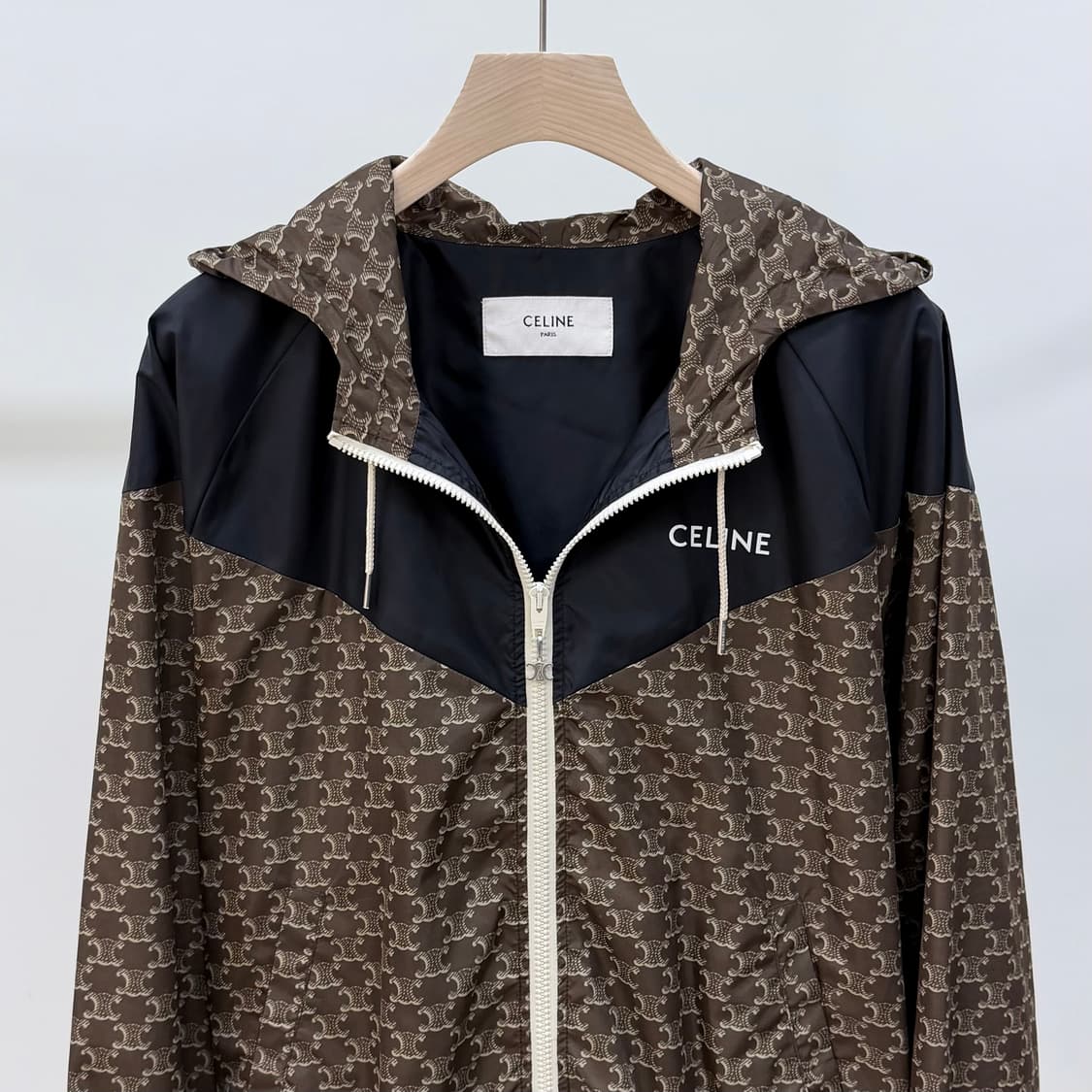 [S+급/50] 셀린느 트리오페 블루종 후드 바람막이 자켓 상품이미지2