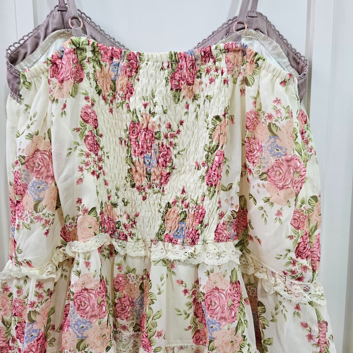 엑시즈팜 로즈 레이스 캉캉 슬리브리스 원피스 상품이미지8