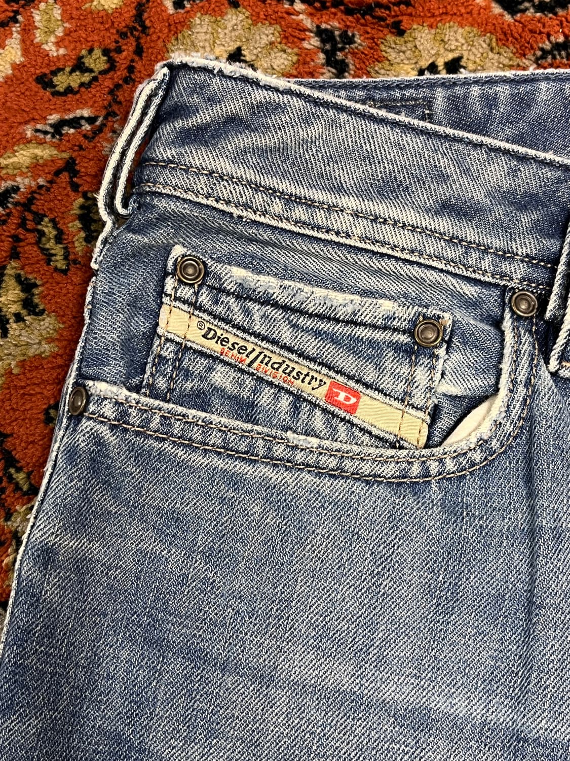 [30] 디젤 자티니 부츠컷 플레어진 데님팬츠  상품이미지3