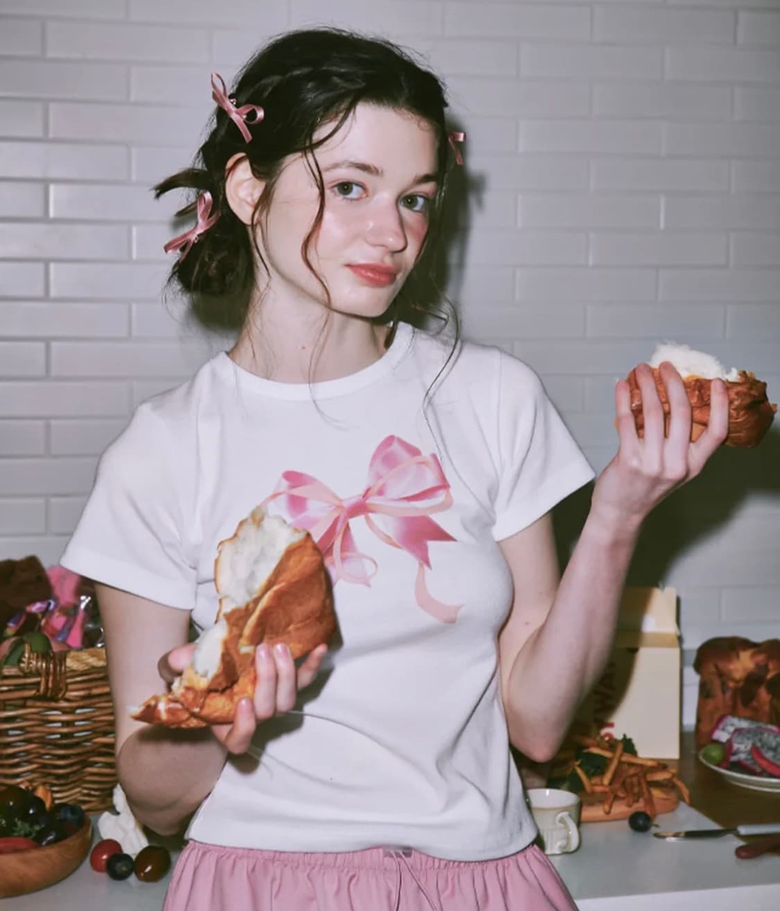 론론 Double ribbon slim crop t shirt white 상품이미지2