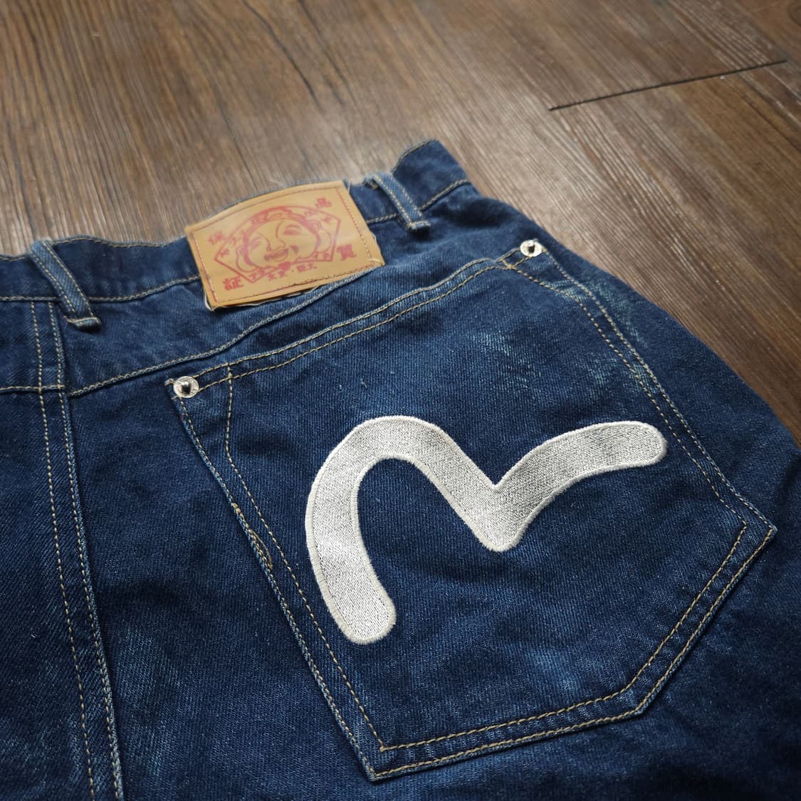 에비수 아카이브 백 자수 시그니처 데님 팬츠 상품이미지3