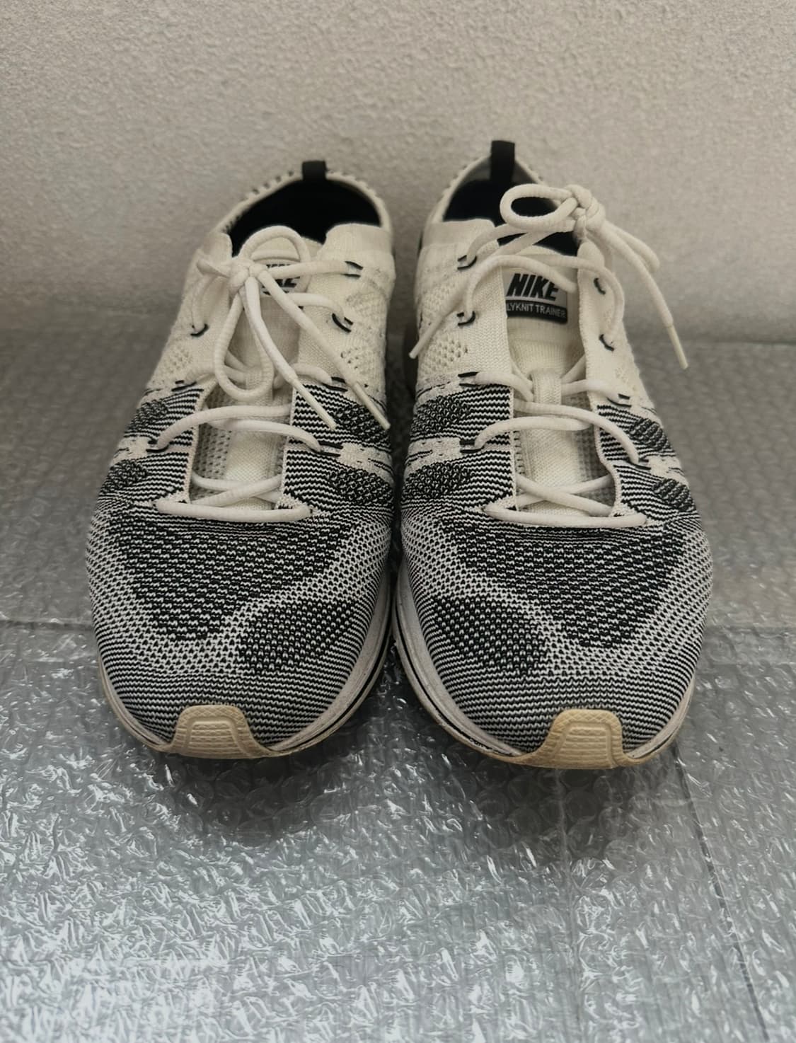 나이키 플라이니트 트레이너 275 흰/검 상품이미지1