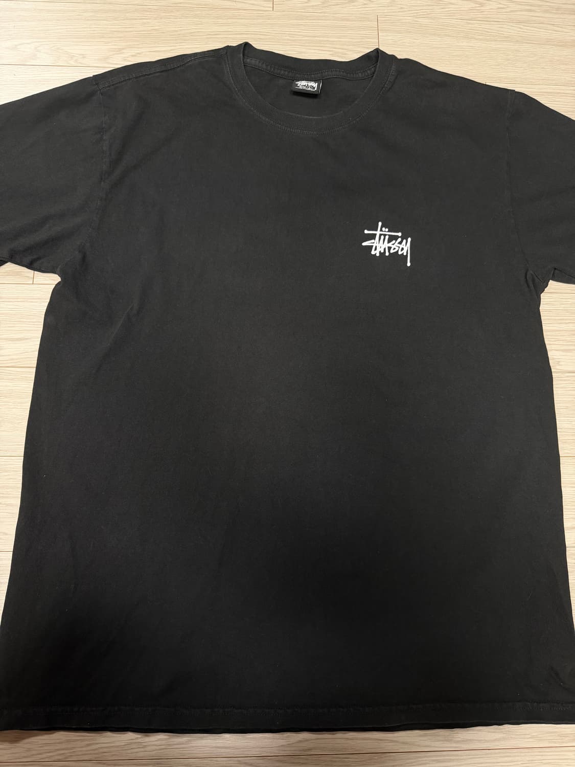 스투시 블랙 반팔티 L (뒷면 프린팅) 상품이미지2