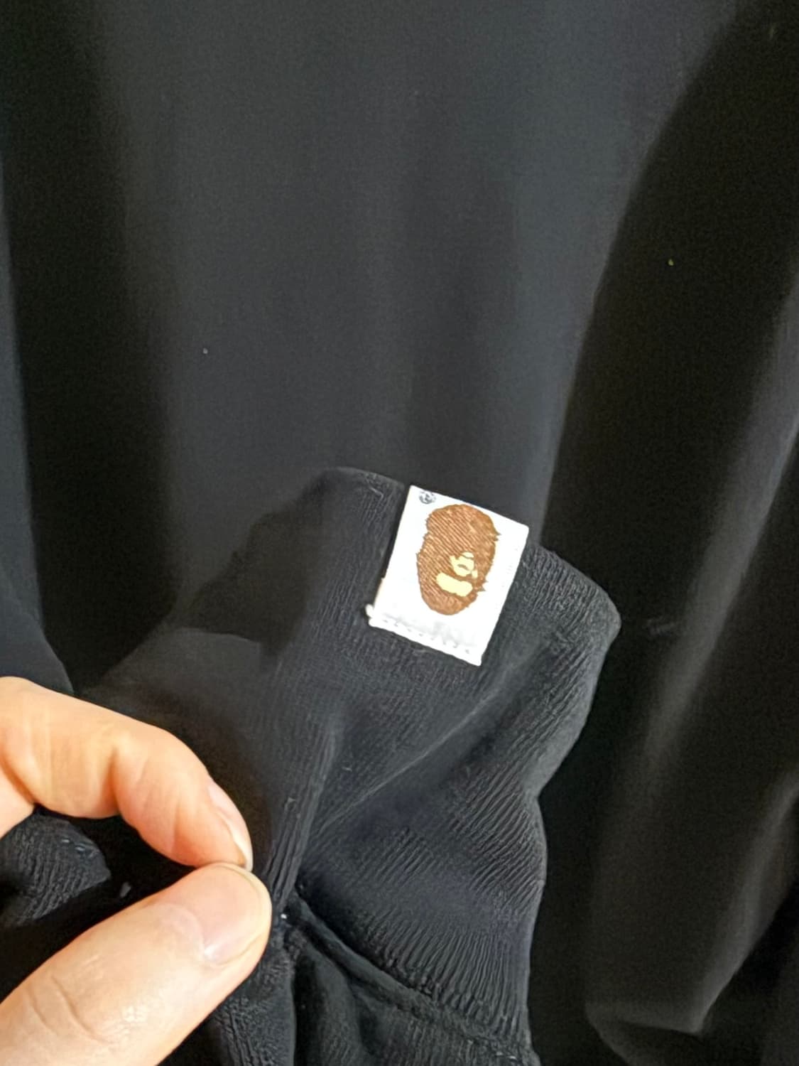 베이프 라인스톤 로고 크루넥 스웨트셔츠  블랙  상품이미지5