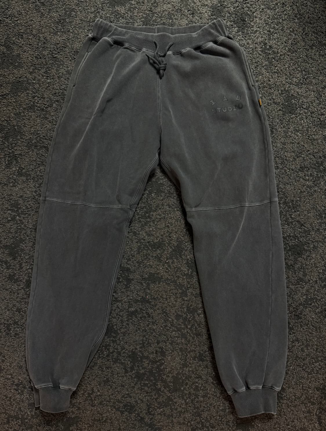 (XL) 아이앱 스튜디오 블록 피그먼트 스웨트팬츠 블랙 상품이미지1