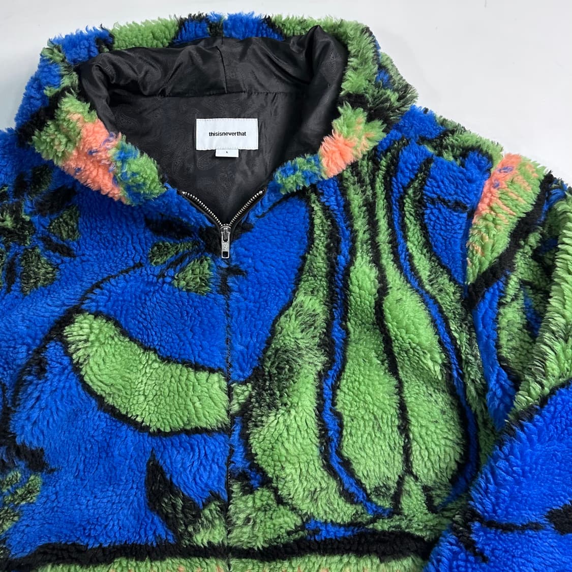 디스이스네버뎃 후리스 패턴 후드자켓 상품이미지4