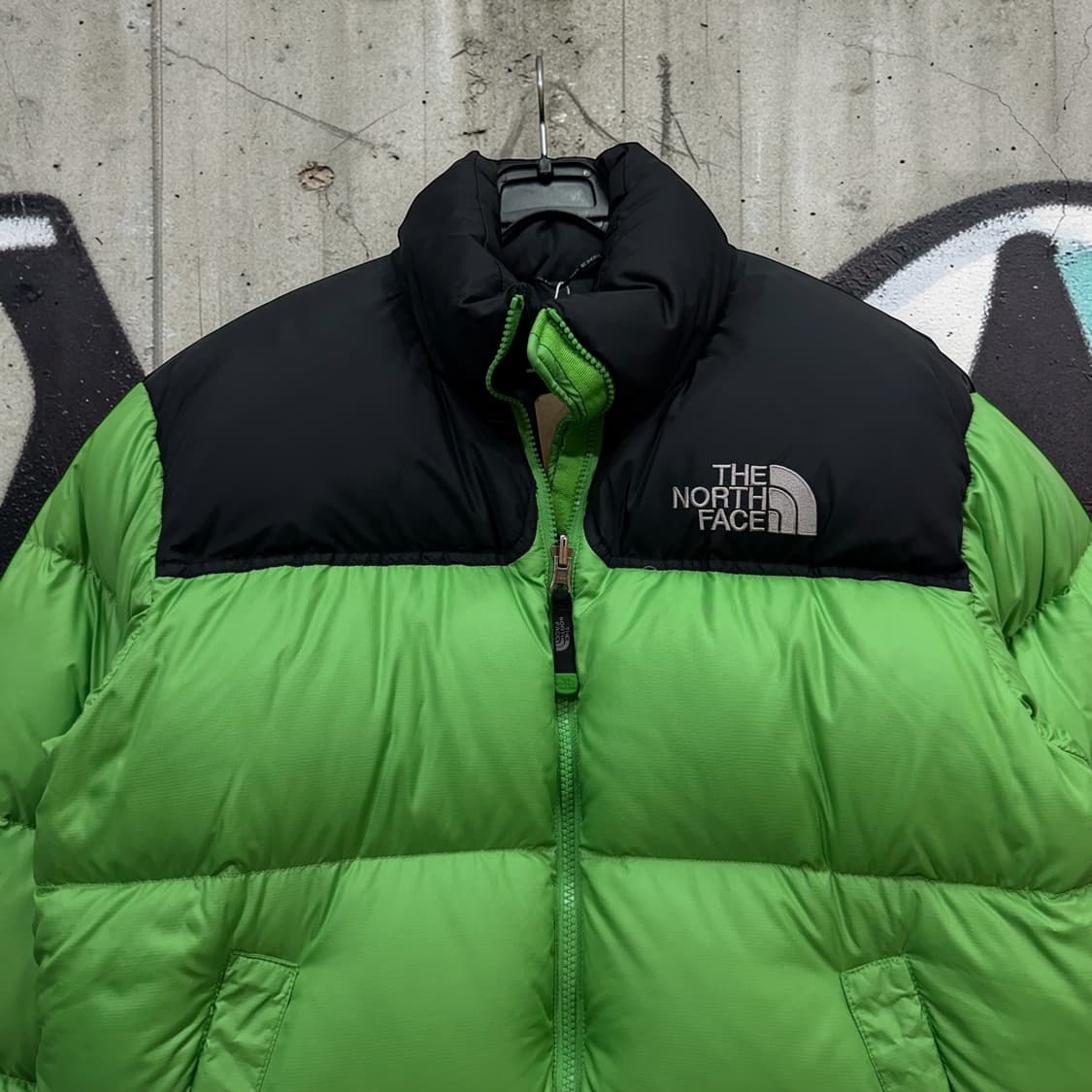  The North Face Nuptse Green Down Puffer 상품이미지2
