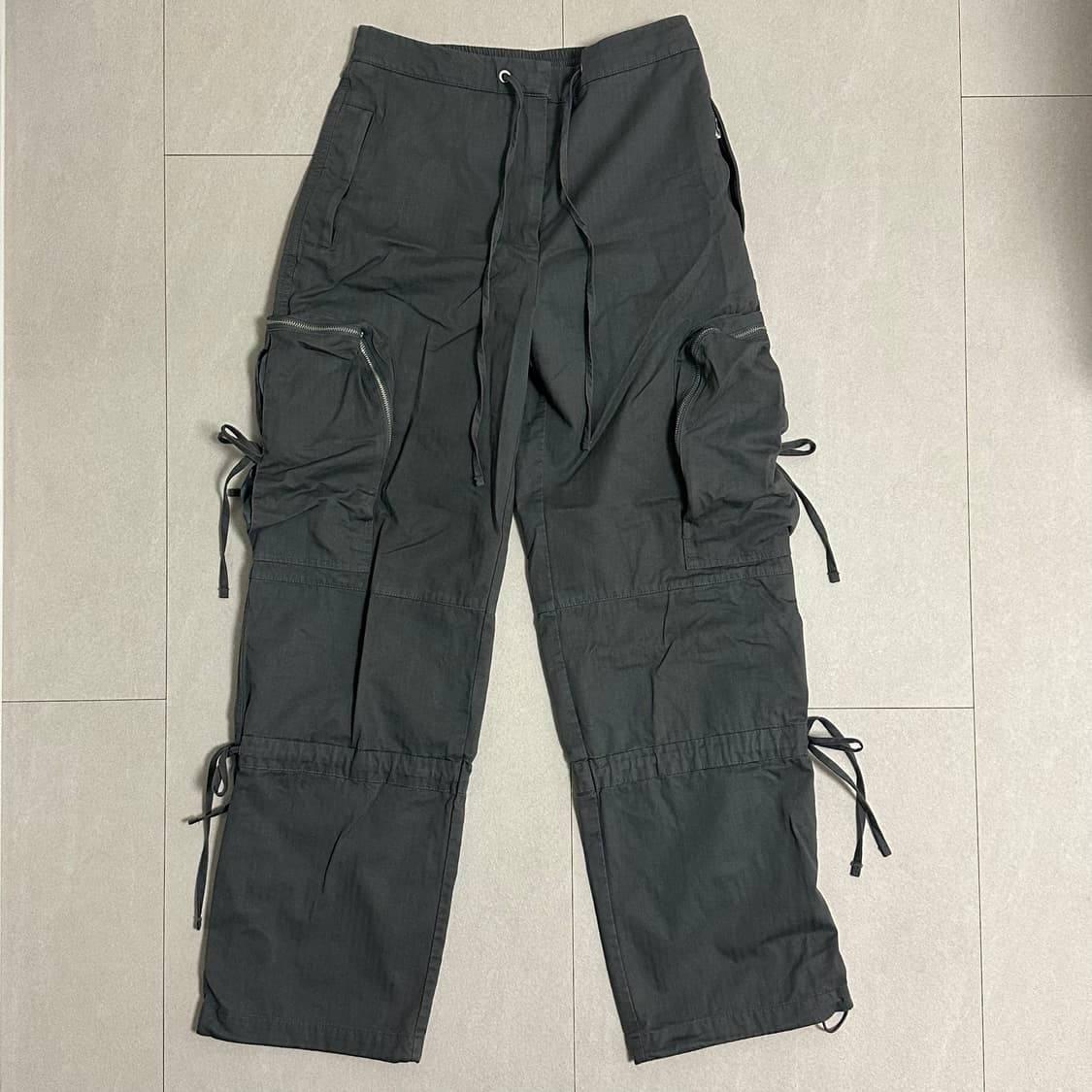 타입서비스 사이드 포켓 실루엣 팬츠 차콜 상품이미지3