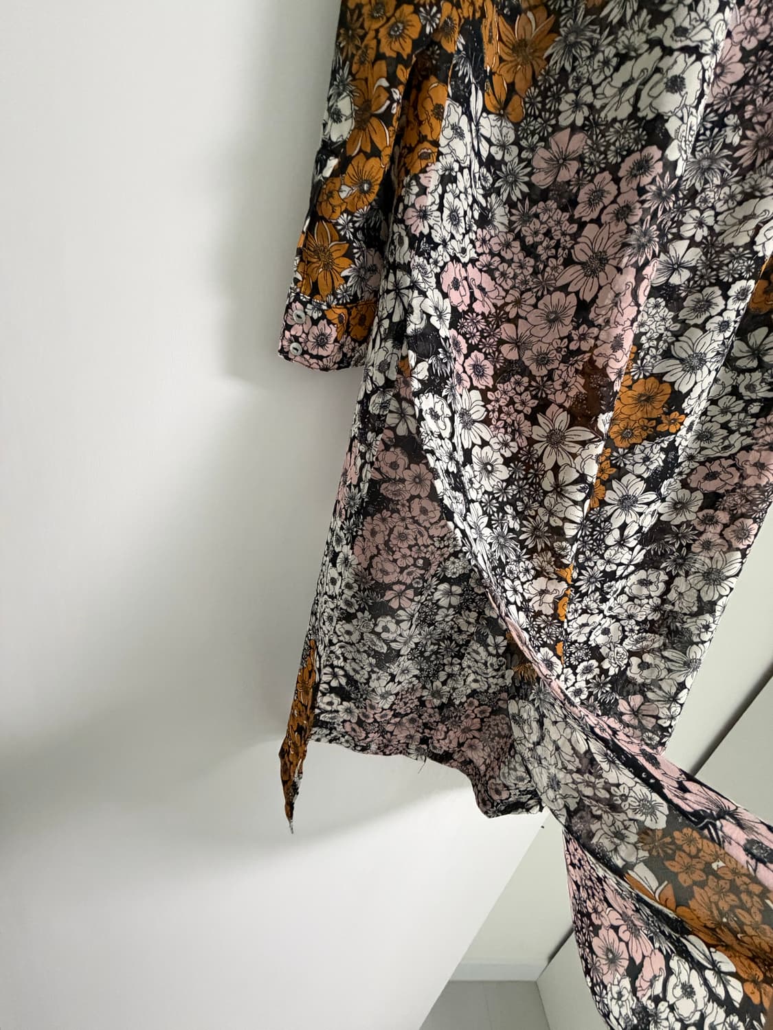 H&M 차이나카라 플라워패턴 블라우스 상품이미지3