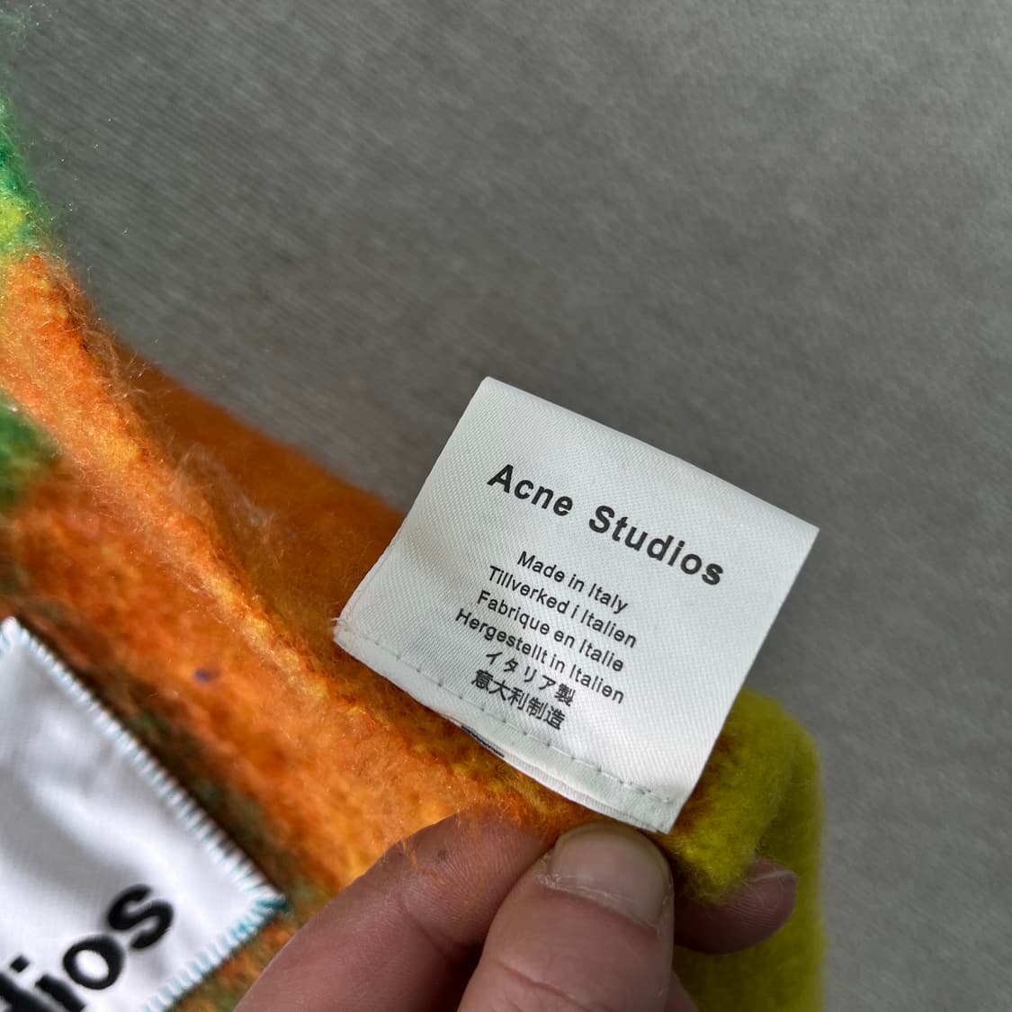 아크네스듀디오 모헤어 머플러 상품이미지3