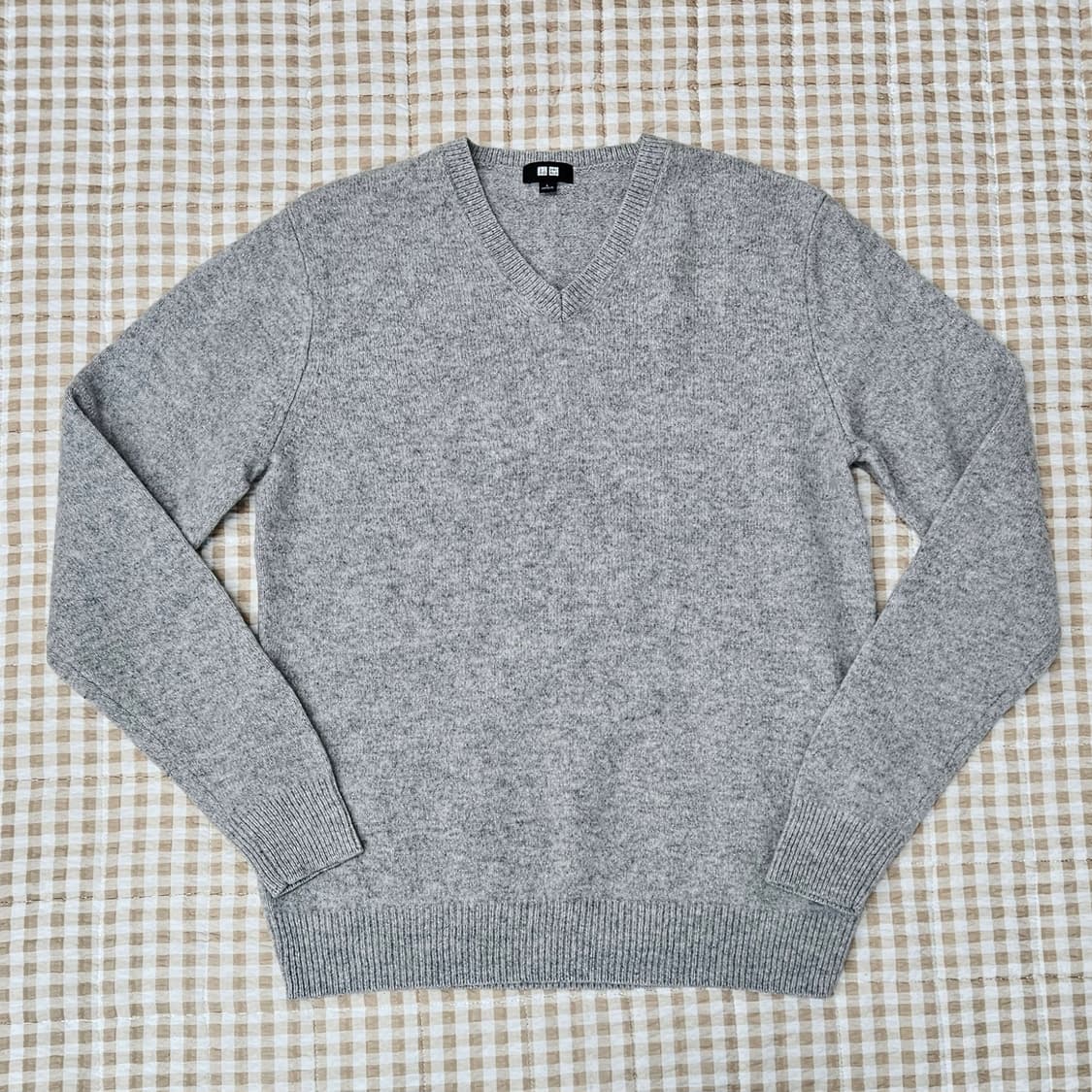 유니클로 울100 브이넥 니트 남자100 상품이미지1