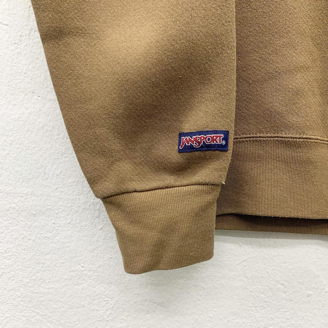 잔스포츠 브라운 미네소타 자수 스웻셔츠 상품이미지3